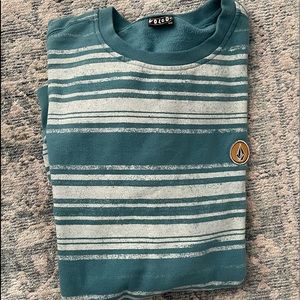 Volcom sweatshirt